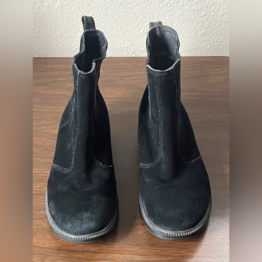 Kodiak 'Bria' Black Suede Chelsea Boot - Size 7